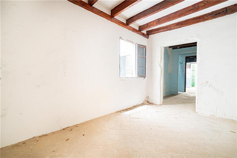 Edificio a renovar en centro histórico, ideal para inversores