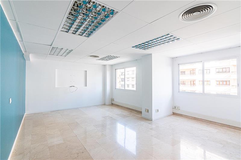 Zu vermieten - Büro in General Riera