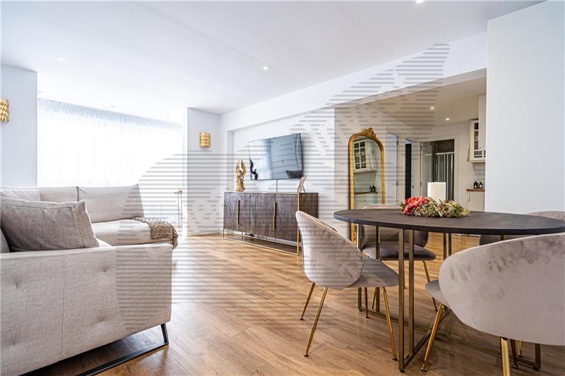 Apartamento completamente reformado,