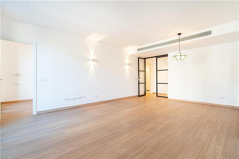 Brand-new apartment on Via Alemania