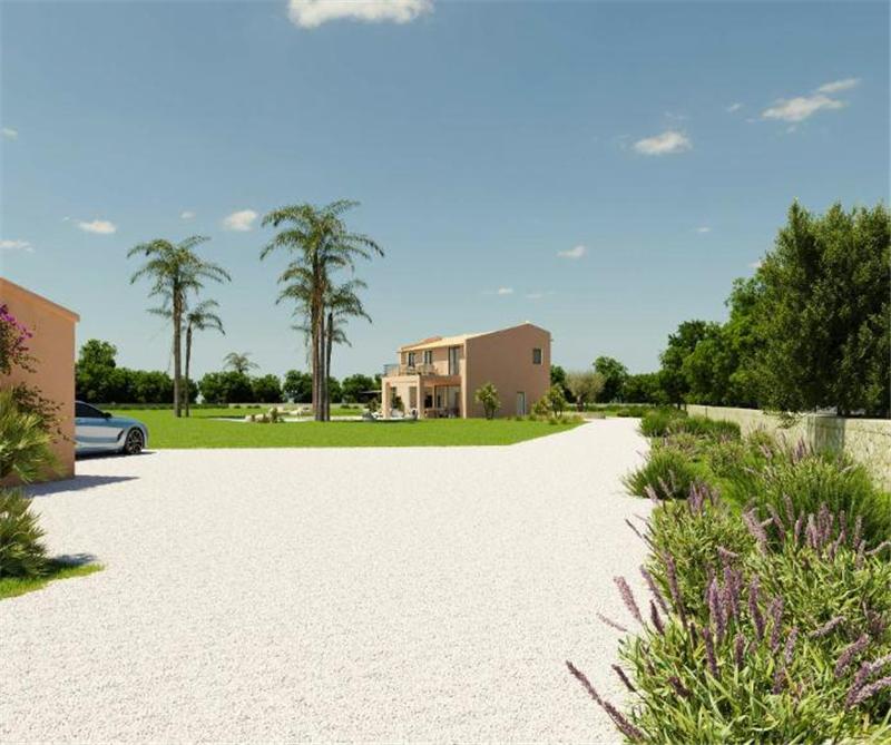 Under construction. Country property with a swimming pool on a plot of approximately 14,206 m²,