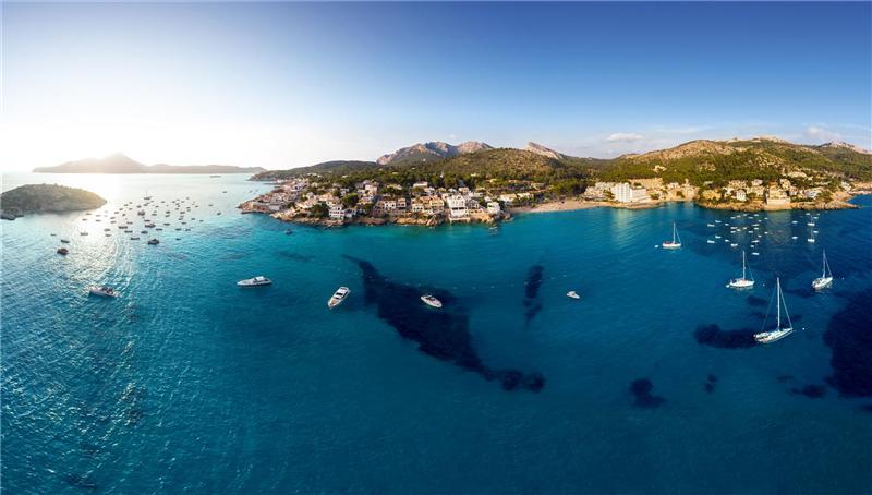 A estrenar. Planta baja con jardín y piscinas comunitarias - exclusivo proyecto