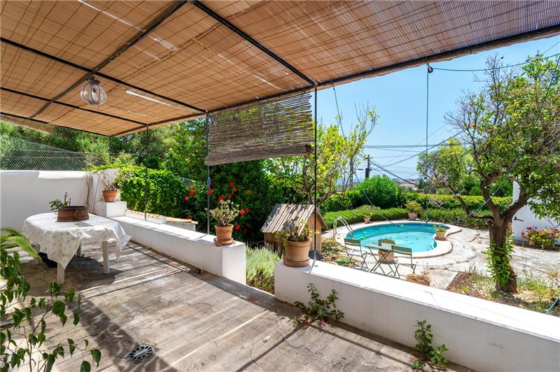 Freistehendes Haus mit ca. 339 m² Wohnfläche und Meerblick in La Bonanova