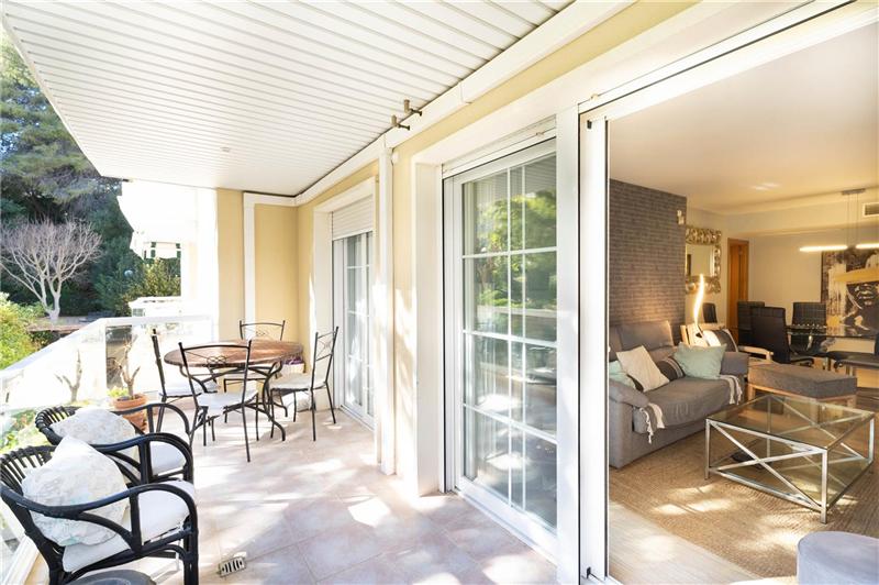 Apartment with terrace in a residential complex with communal swimming pool